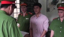 Bắt kẻ giở trò đồi bại với người yêu của bạn trong bụi chuối